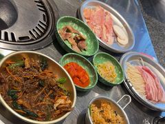 -欧巴炭烤肉오빠숯불구이(南京东路店)