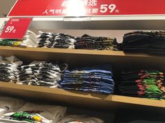 -优衣库(上海虹口龙之梦店)