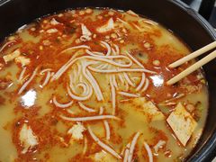 -花馬肆.云南过桥米线(汉神购物广场现场熬汤店)