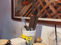 -Cuc Gach Quan Restaurant