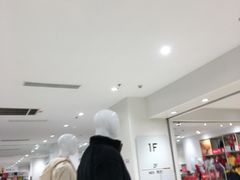 -优衣库(苏州天虹CCMall石路店)