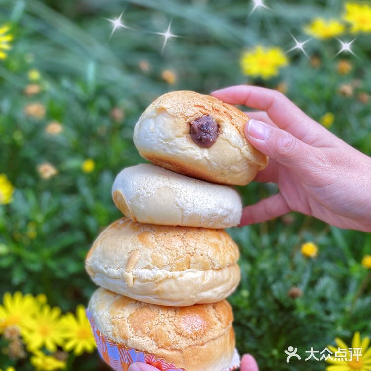 上海火爆！发现一家超正宗的港味菠萝包