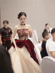 -LAFINE 兰斐婚纱礼服馆