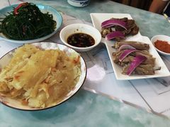-苏莱特色牛骨滩羊手抓馆(长城东街总店)