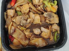 -杨铭宇黄焖鸡(新华路店)