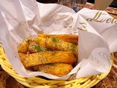 -Let'sBURGERplus·非常创意汉堡(三里屯店)
