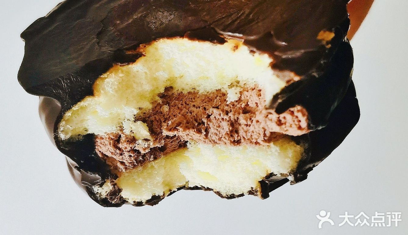 排队三圈拐弯，老板都劝客，新街口的中式点心店如何⁉️