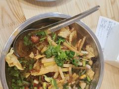 -柳州肥姨妈大骨螺蛳粉(东靖路店)