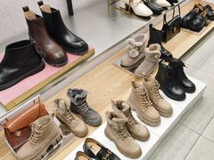 -BeLLE 百丽(凯德闵行商业中心店)