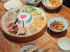 -怪噜范·老贵阳街头名小吃(鸿通城店)