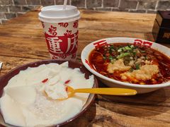 -周小波重庆小面·重庆名小吃(邹容路店)