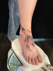 -越域刺青