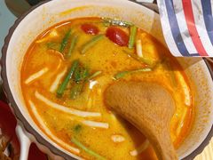 泰式冬阴功汤-迷你椰·泰式大排档(虹口店)