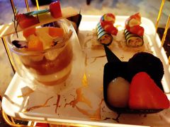 草莓-The Lounge大堂酒廊·咖啡·沙拉·下午茶(金茂深圳JW万豪酒店)