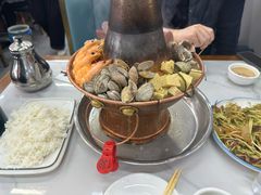 -一口猪海鲜浑锅·东北家常菜