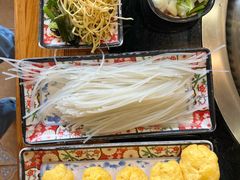 -粘豆包铁锅炖二部(温泉街店)