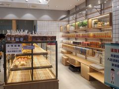 面包甜点陈列柜-面包新语(滨湖万达店)
