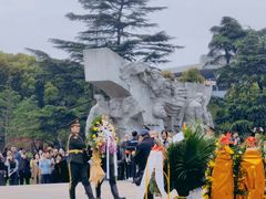 -上海市龙华烈士陵园