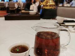 陈年老白茶-白天鹅宾馆-宏图府餐厅