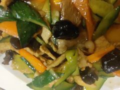 -百年石锅饭·朝鲜族传统民餐