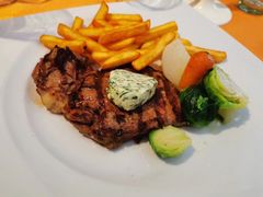 -ResTaurAnt S'ZWILLING Stuebel