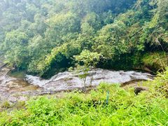 -南昆山川龙瀑布