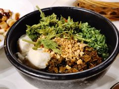 德胜香椿豆花米线-泓0871臻选云南菜·味庄
