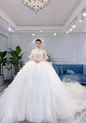 -艾慕婚纱礼服馆(和平店)