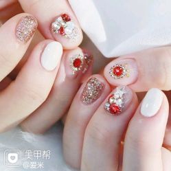 -Pink You美甲洗眉纹绣定制中心