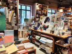 -新华书店(永安路店)