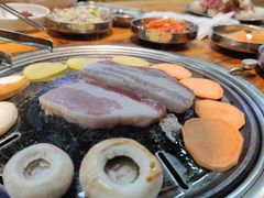 -韩国明洞碳烤肉(常平店)
