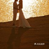 暖色系水景黄昏婚纱照