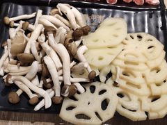 -呷哺呷哺(新世界百货望京店)