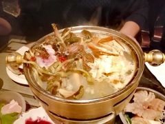 -半岛翡丽海鲜自助餐厅(观风亭店)