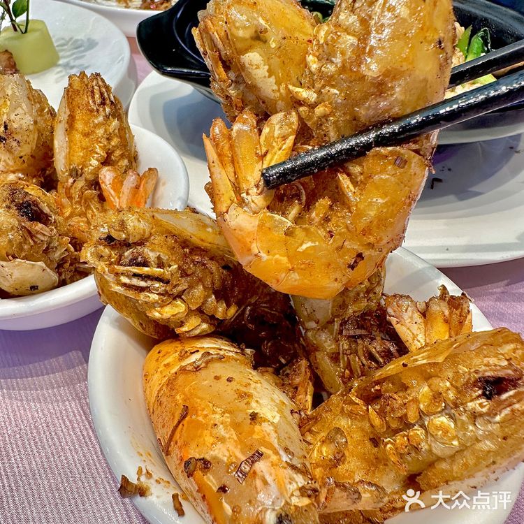 不愧是珠海前三的海鲜餐厅。。。。平靓正！！