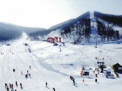 -庙香山滑雪场