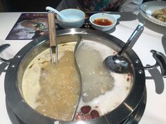 -马家斑.鲜鱼火锅(松湖万科店)
