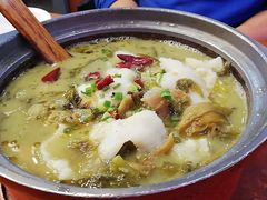 石锅酸菜鱼-周鱼小馆石锅酸菜鱼(活力汇店)