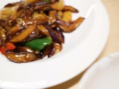 -关东小磨东北菜(上海长风大悦城店)