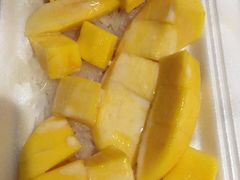 -芒果糯米饭摊子