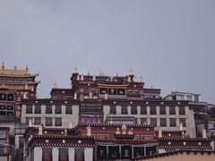 -噶丹松赞林寺