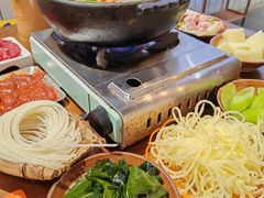 -黔有有贵州酸汤夺夺粉火锅(五味十字店)