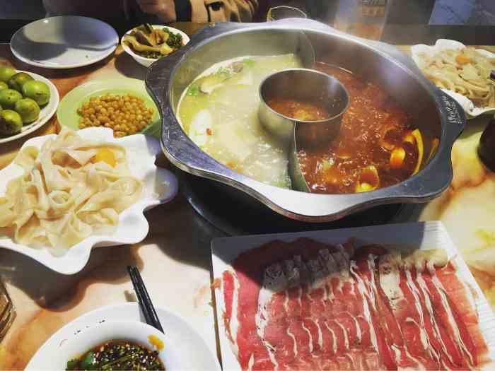 万客来鹅肠火锅-"朋友带我们过去的,感觉蛮好吃的.也很好找.