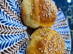 酥皮烤包子-乡村馕坑肉·烧烤·新疆菜·本地人更爱吃(阿勒泰首店)