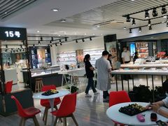 -宏宇眼镜蔡司依视路折扣店(兆佳眼镜城店)