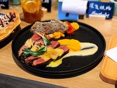 意大利风情牛肉做手工凯撒酱-GOTLOT COFFEE&KITCHEN角落厨房NOOK店