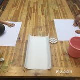 孩子不允许修改，她们不会去修改孩子的画
