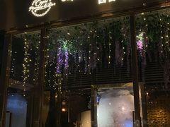 -卡普里披萨·牛扒·下午茶