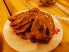 -爆炸头阿姨小四川正宗川味小吃(无任何分店)