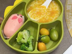 -锅飘飘·东北铁锅炖(雨花客厅店)